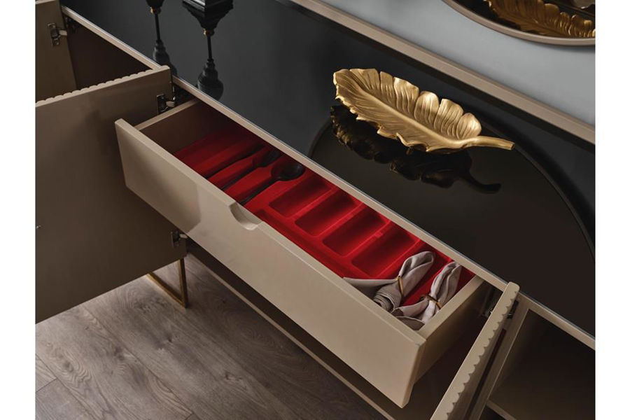 Gucci Cappuccino Yemek Odası Takımı resmi